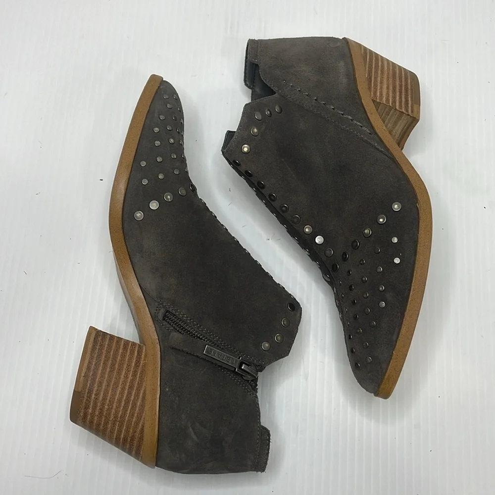 1. State Loka Women’s Sz 7 Suede Studded Ankle Bootie Almond Toe Block Heel Gray